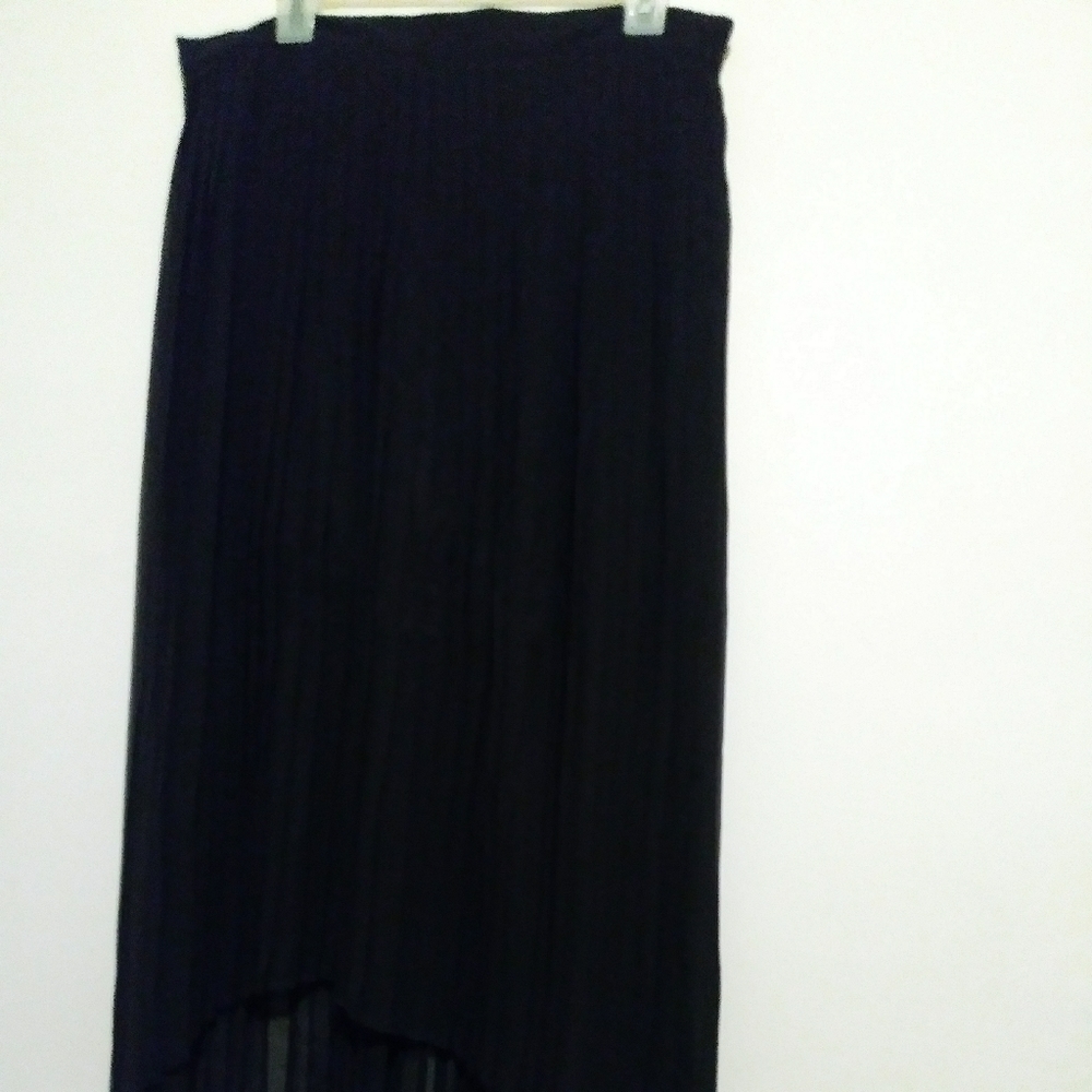 Attention skirt